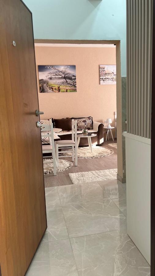 Apartment Downtown Podgorica Eksteriør billede